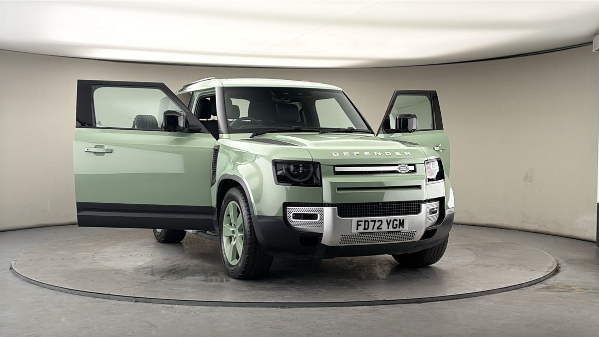 More views of Land Rover Defender 90