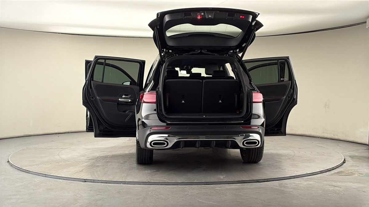 More views of Mercedes-Benz GLB