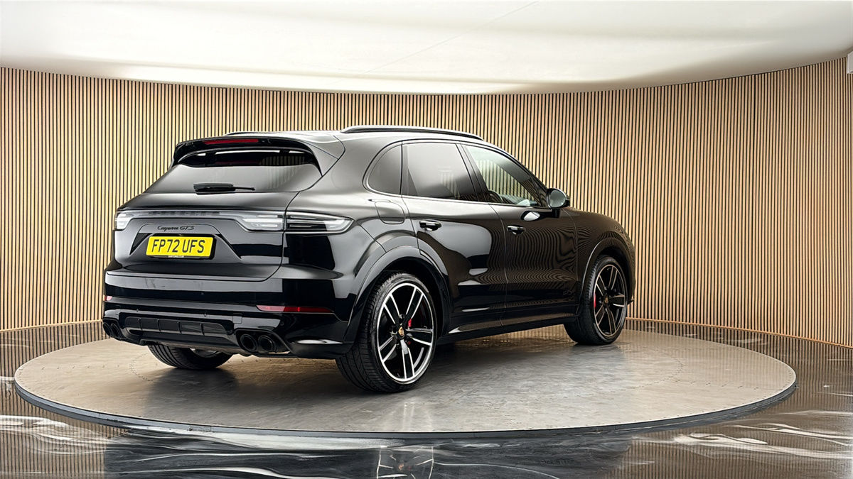 More views of Porsche Cayenne