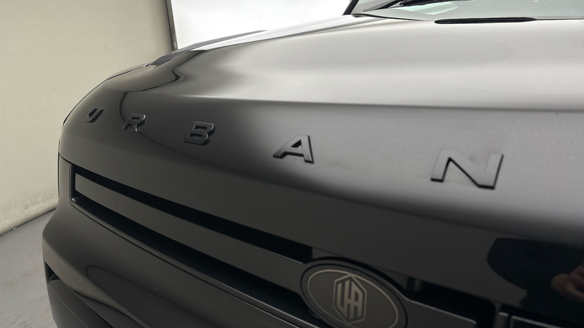 Land Rover Defender 110 Urban Image 36