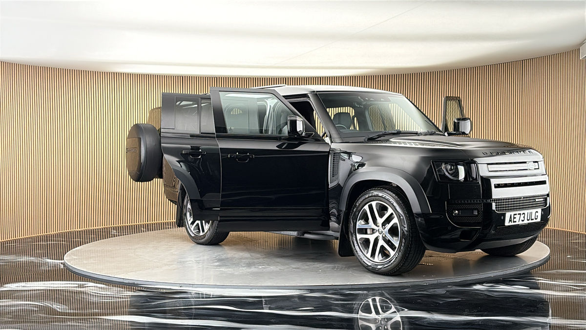 More views of Land Rover Defender 130