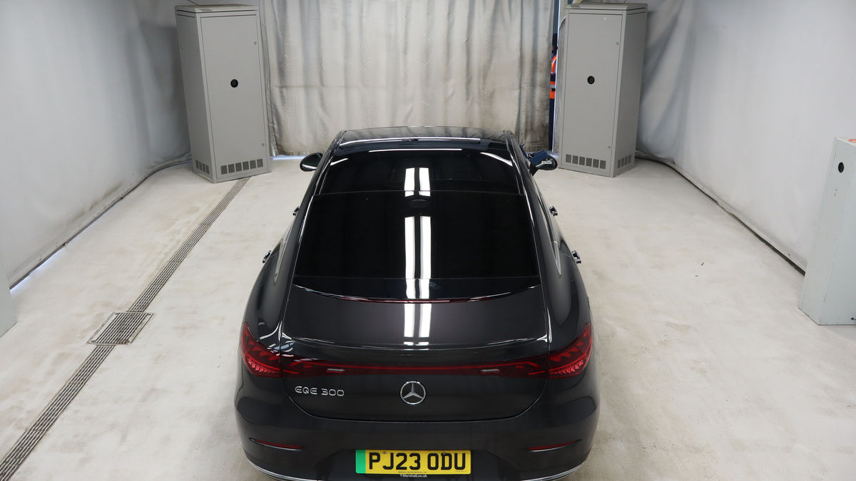 Mercedes-Benz EQE Image 8