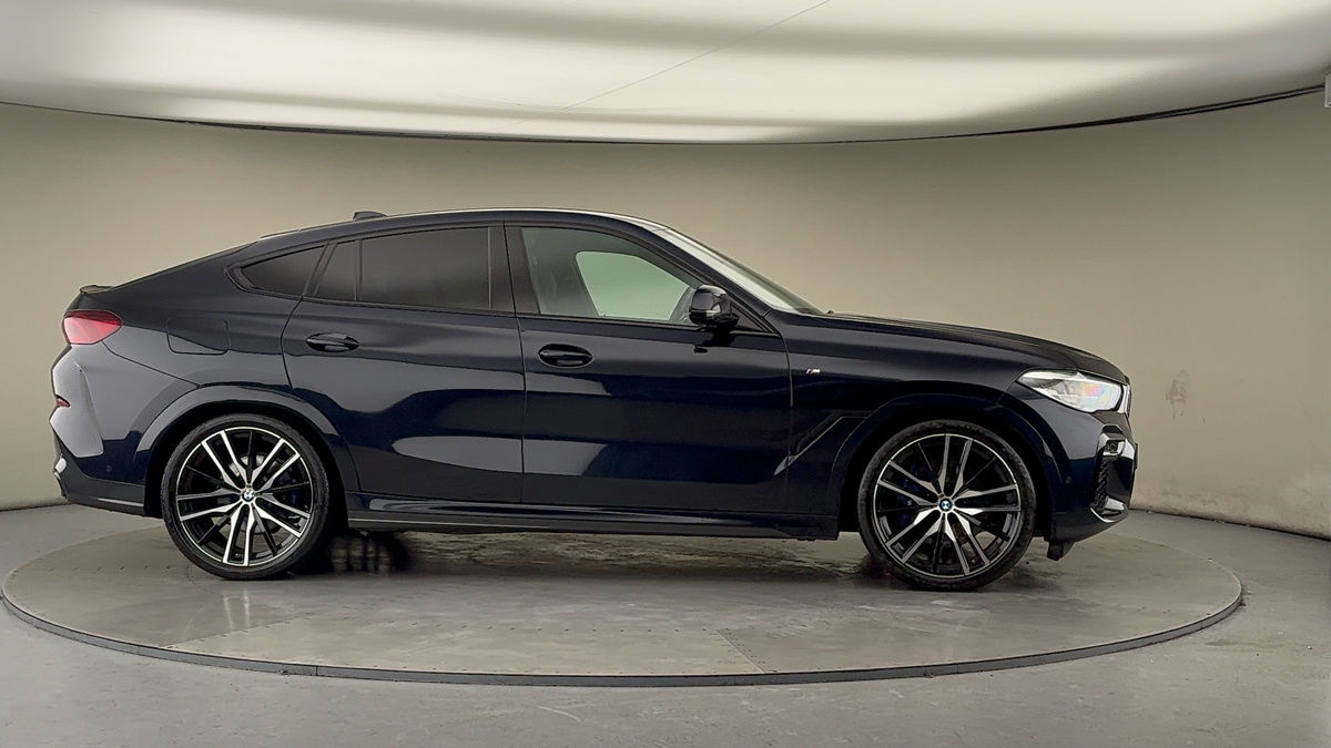 More views of BMW X6