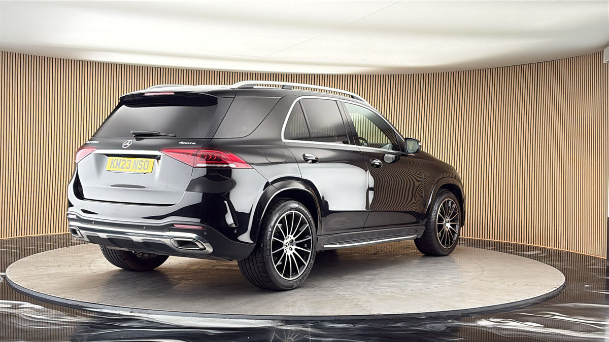 More views of Mercedes-Benz GLE