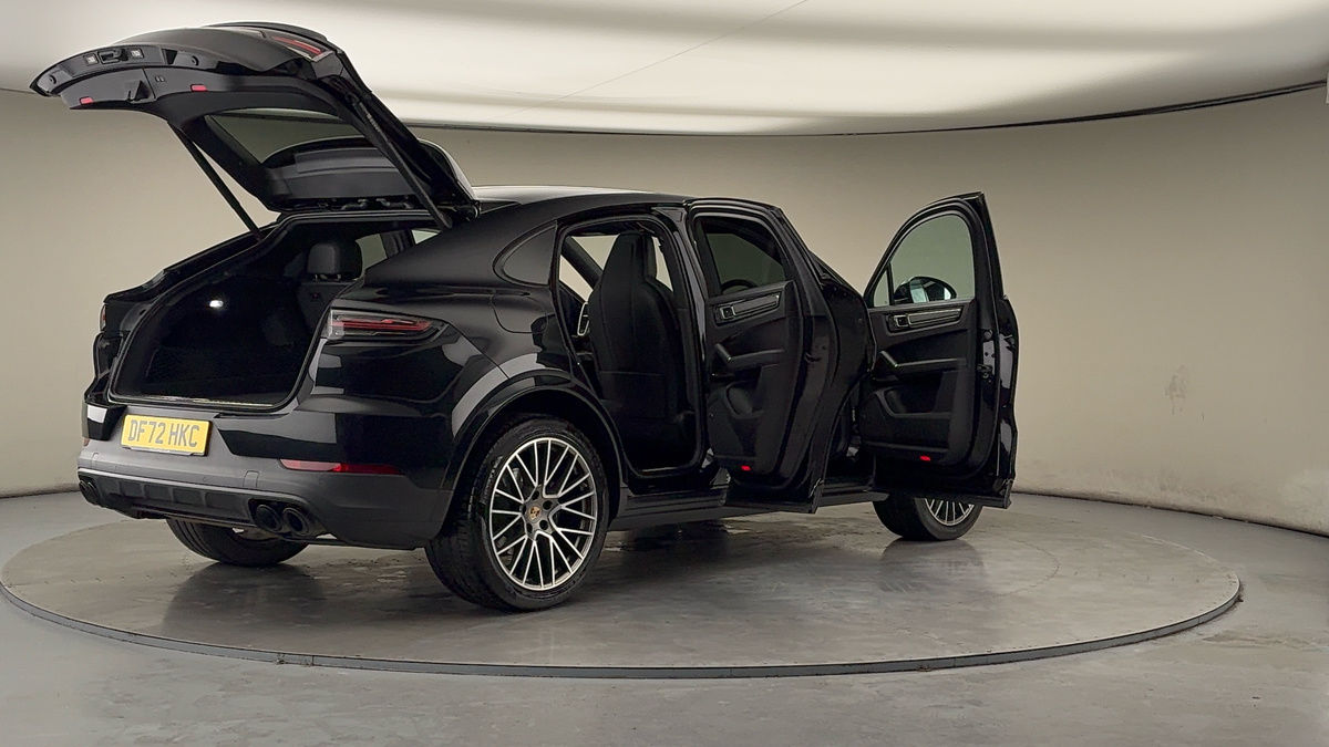 More views of Porsche Cayenne