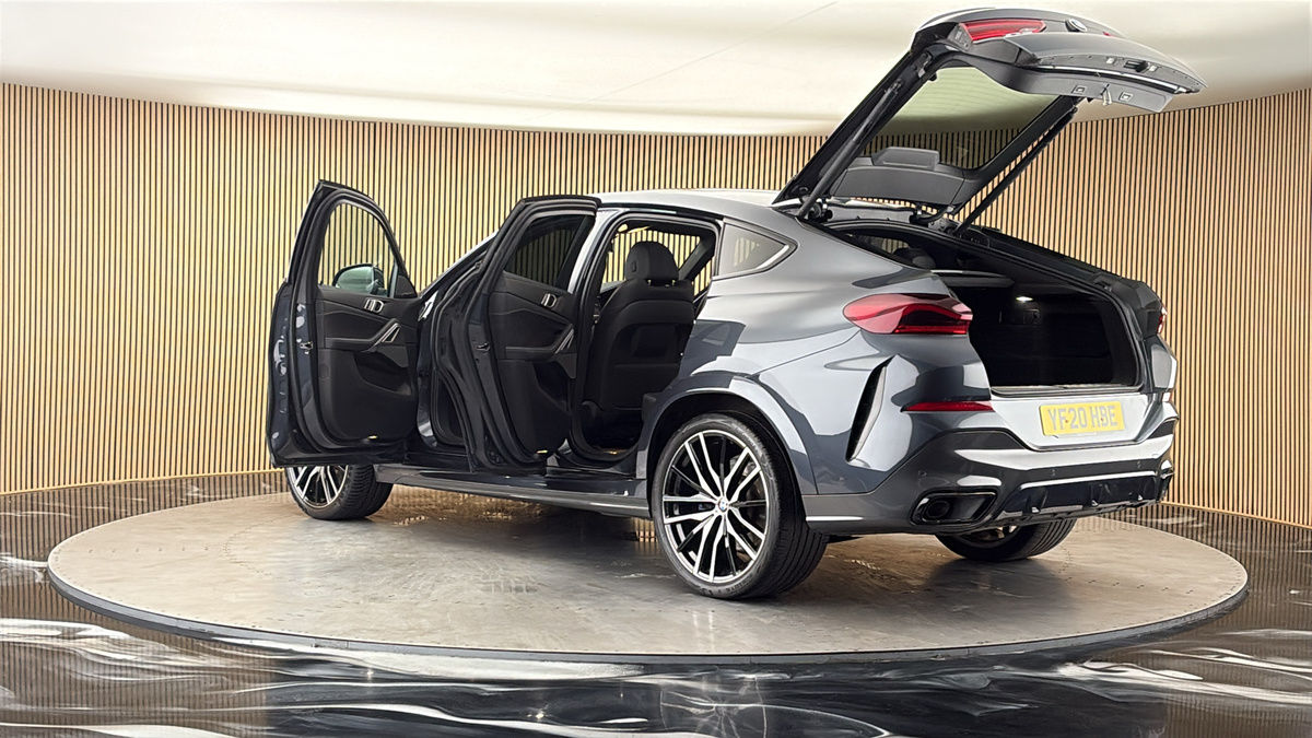 More views of BMW X6