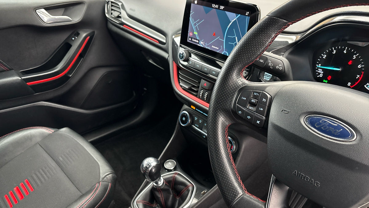 Ford Fiesta Image 18
