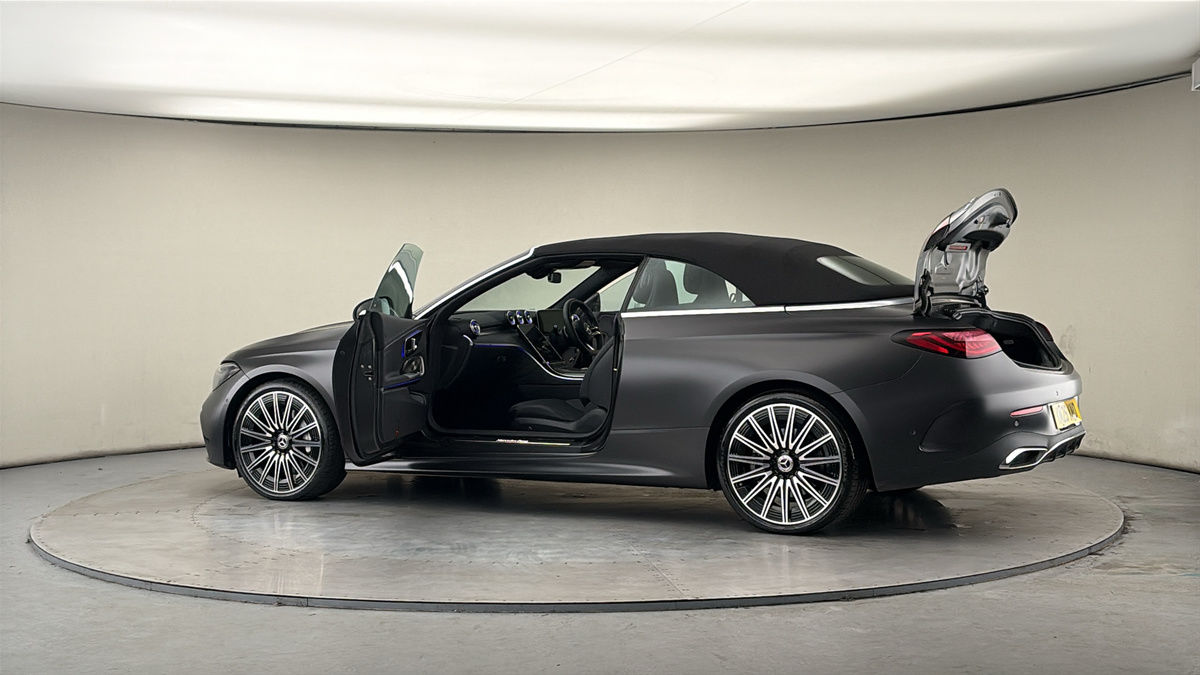 More views of Mercedes-Benz CLE