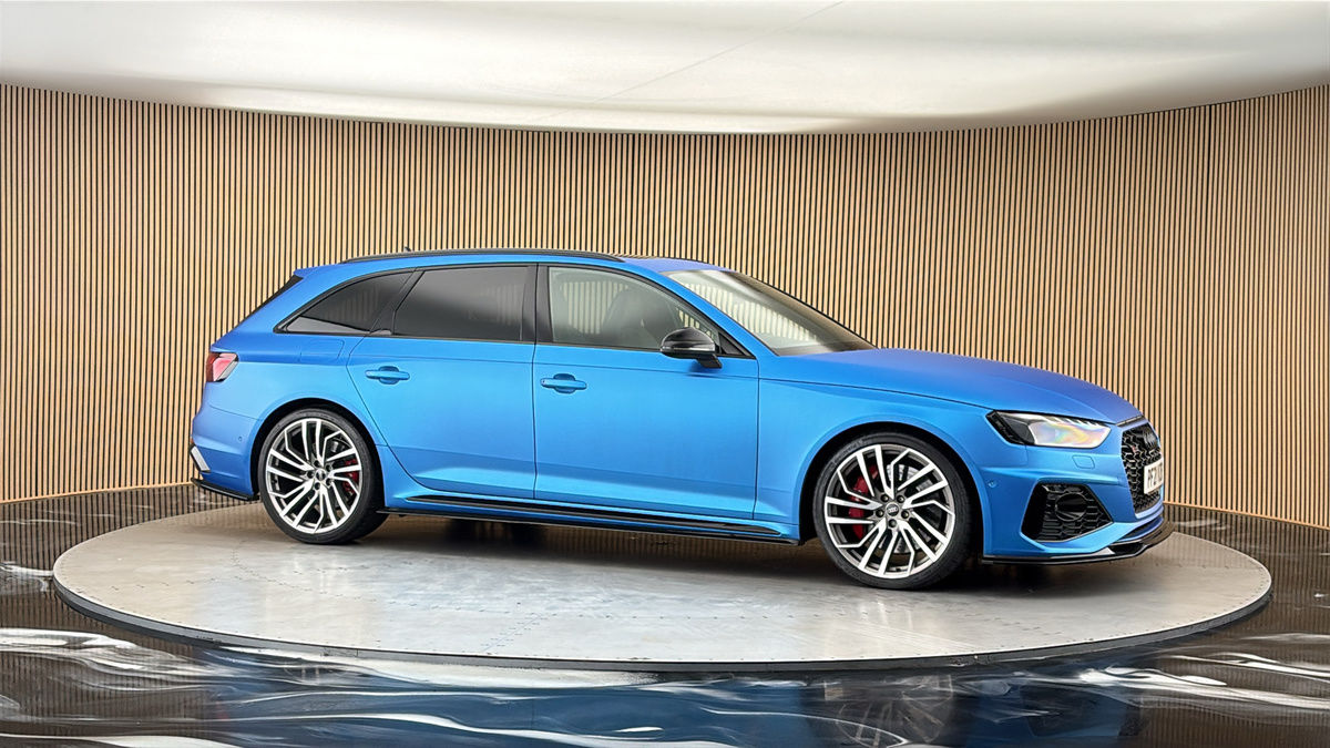 More views of Audi RS4 Avant