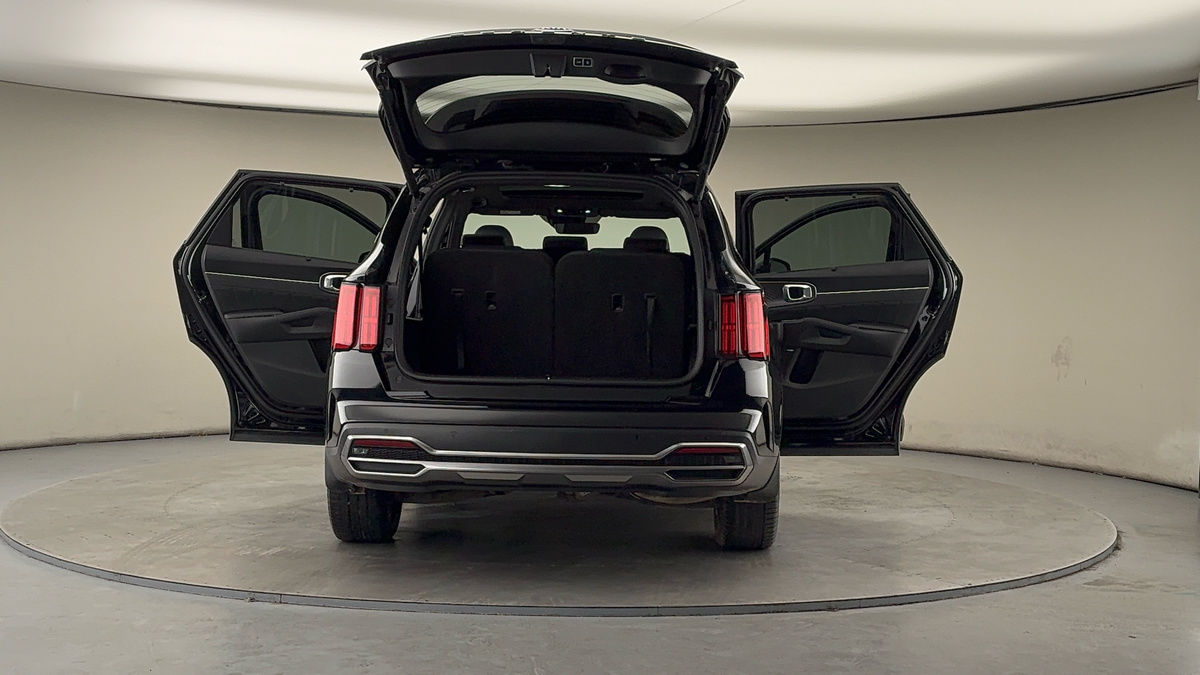 More views of Kia Sorento