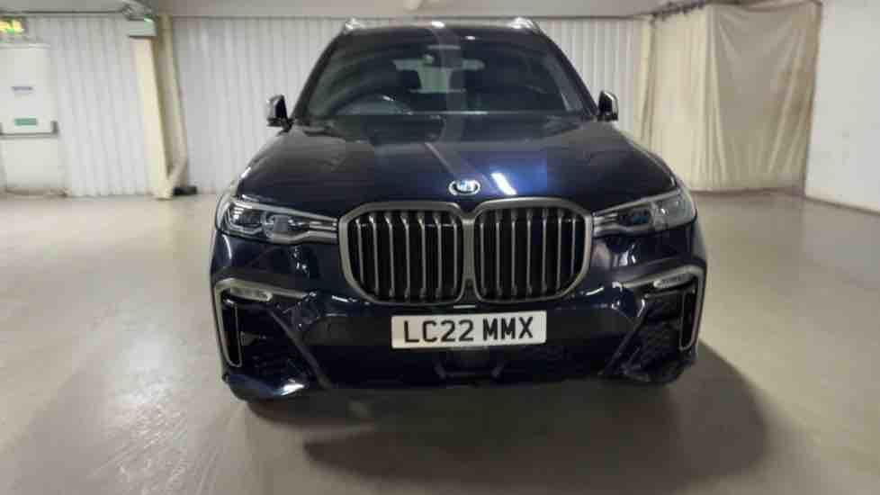More views of BMW X7