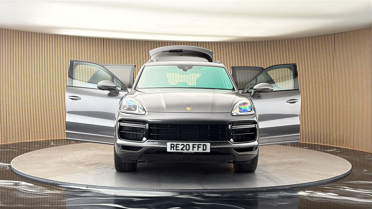 More views of Porsche Cayenne