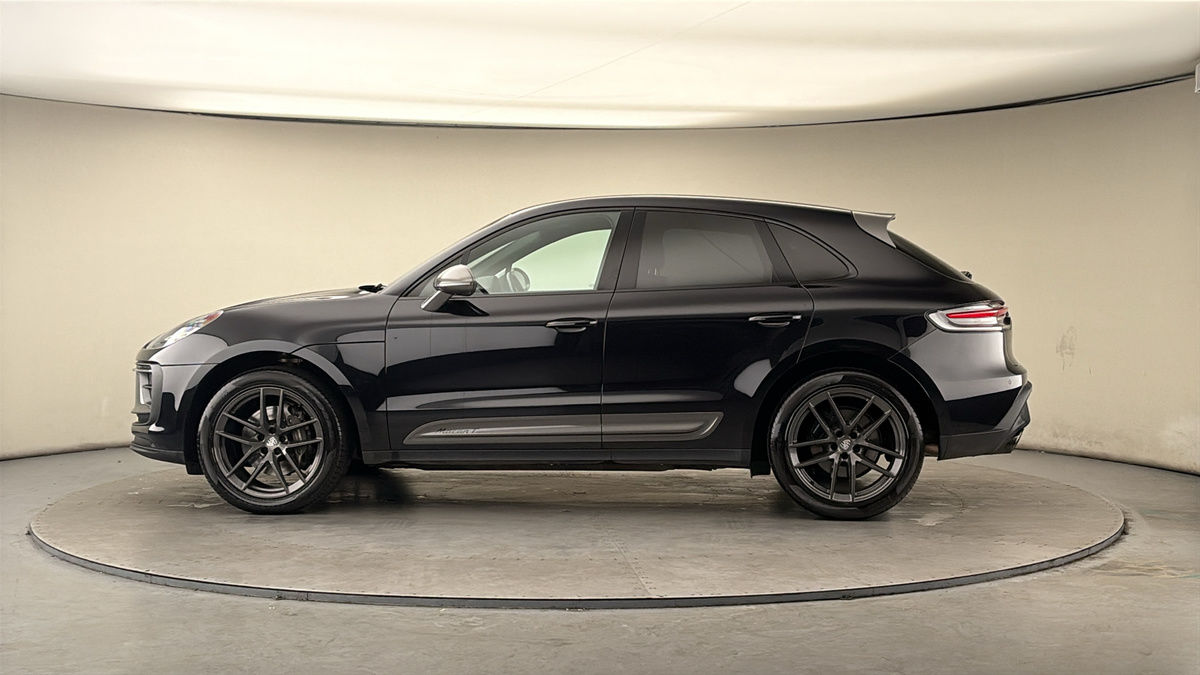 More views of Porsche Macan