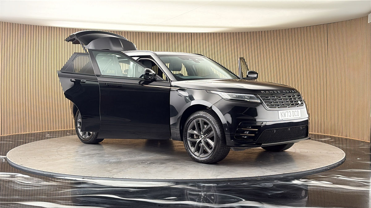 More views of Land Rover Range Rover Velar