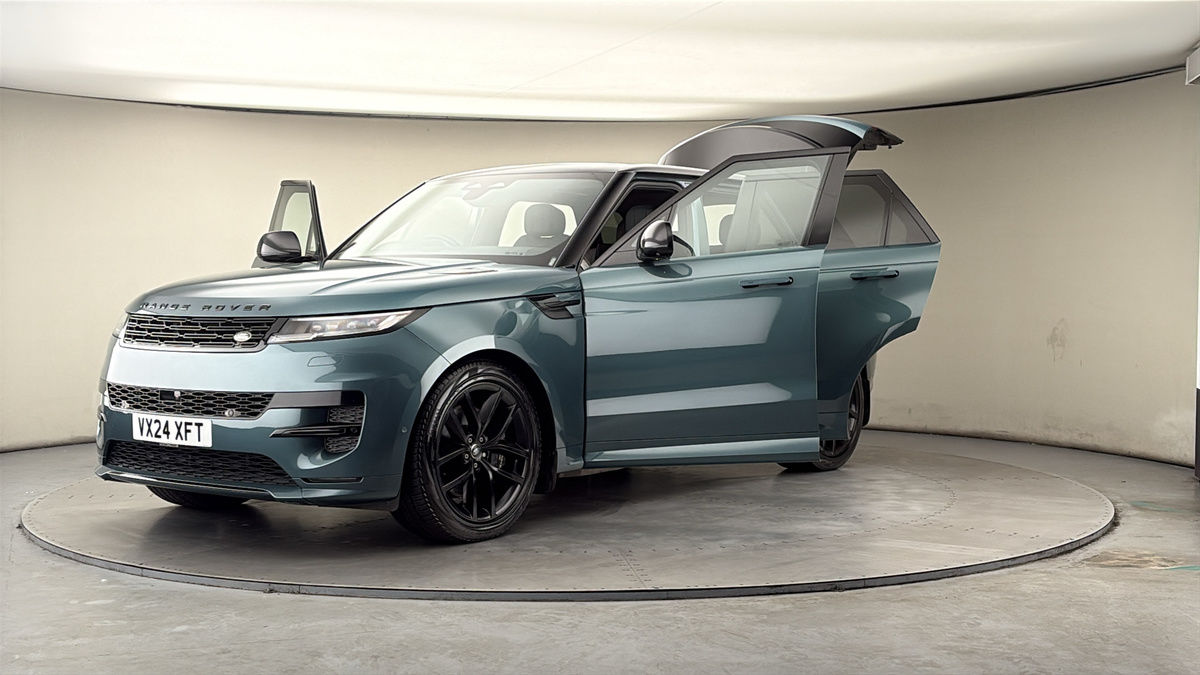 More views of Land Rover Range Rover Sport