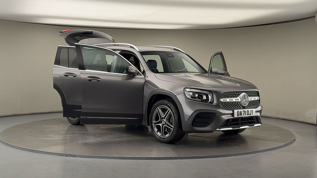 More views of Mercedes-Benz GLB