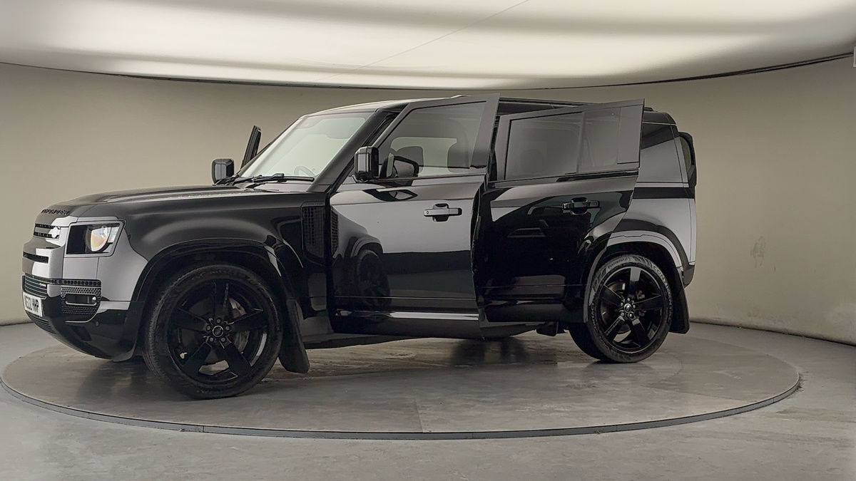 More views of Land Rover Defender 110