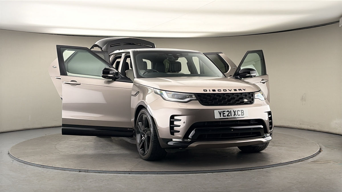 More views of Land Rover Discovery