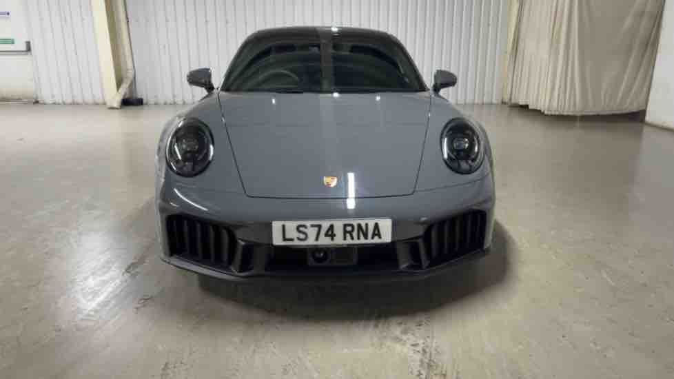 More views of Porsche 911