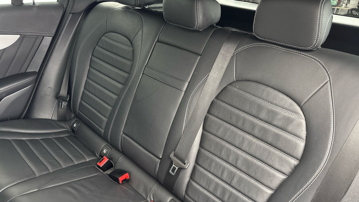Mercedes-Benz GLC Image 8