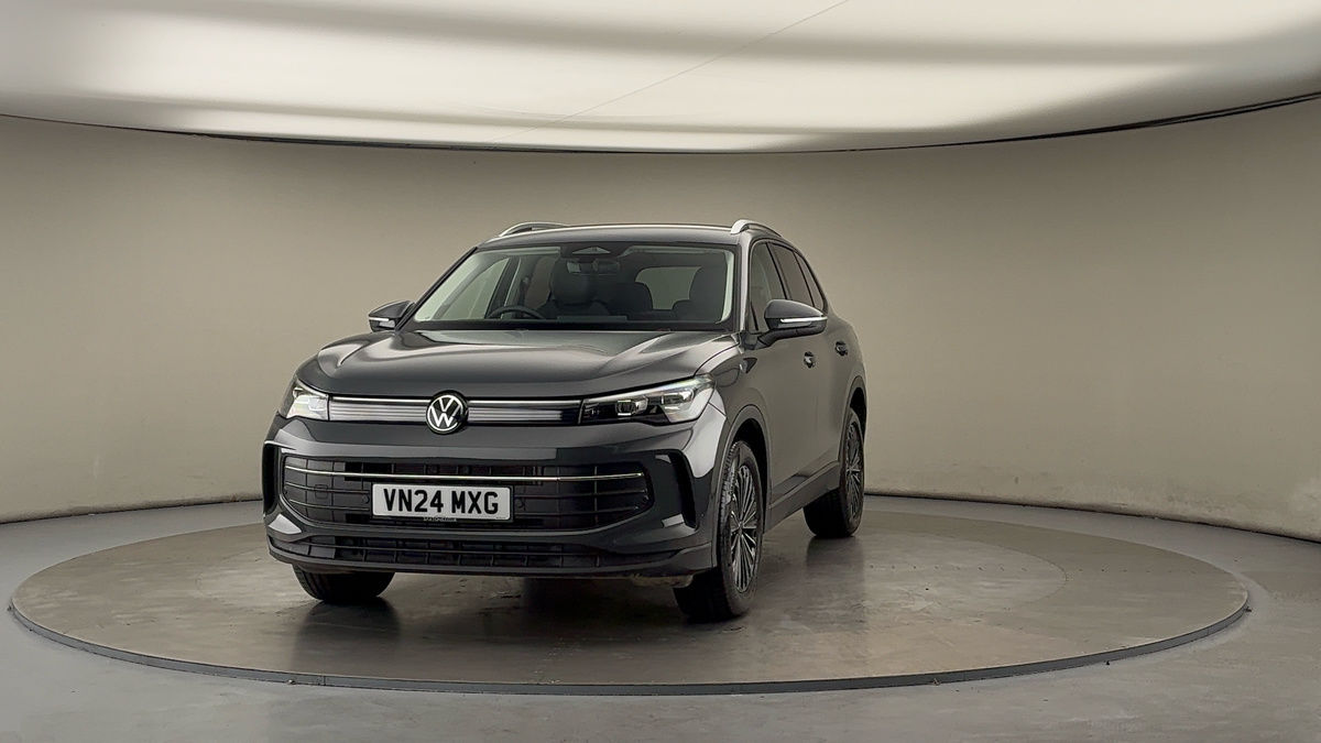 More views of Volkswagen Tiguan