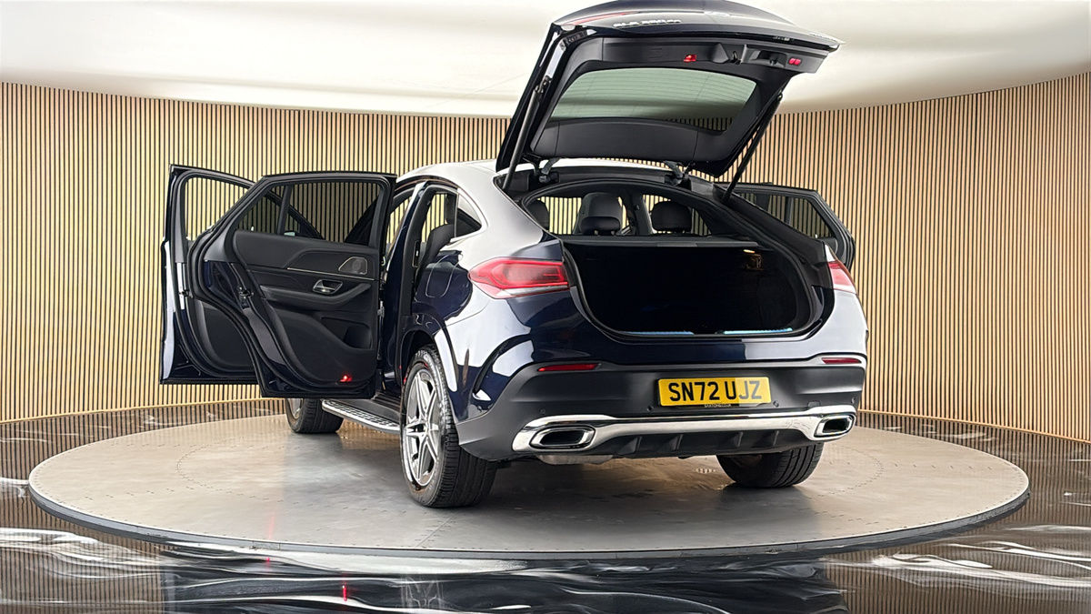 More views of Mercedes-Benz GLE