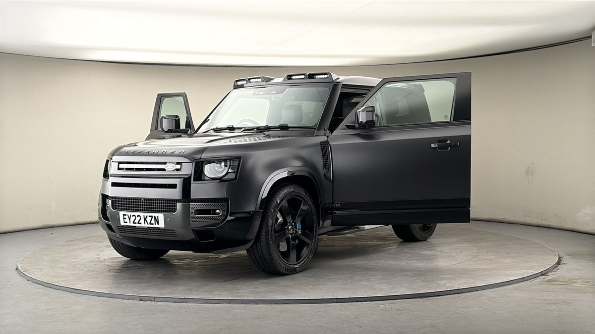 More views of Land Rover Defender 90