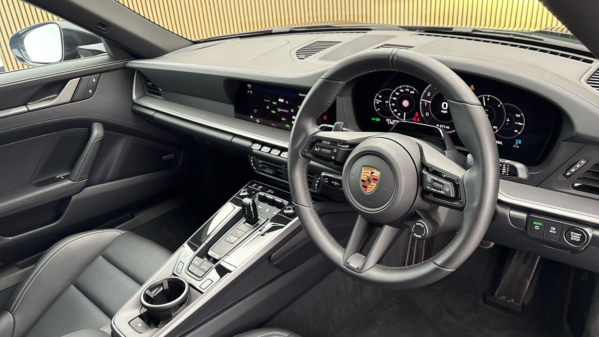 Porsche 911 Image 5