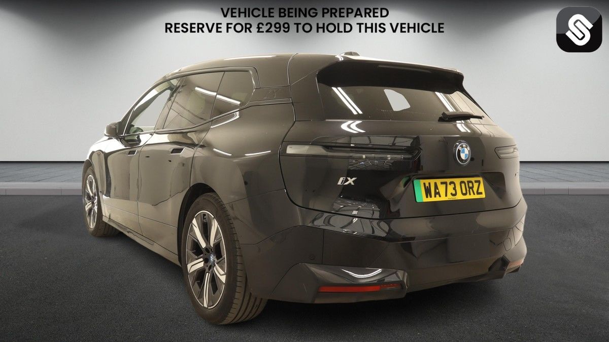 BMW iX Image 3