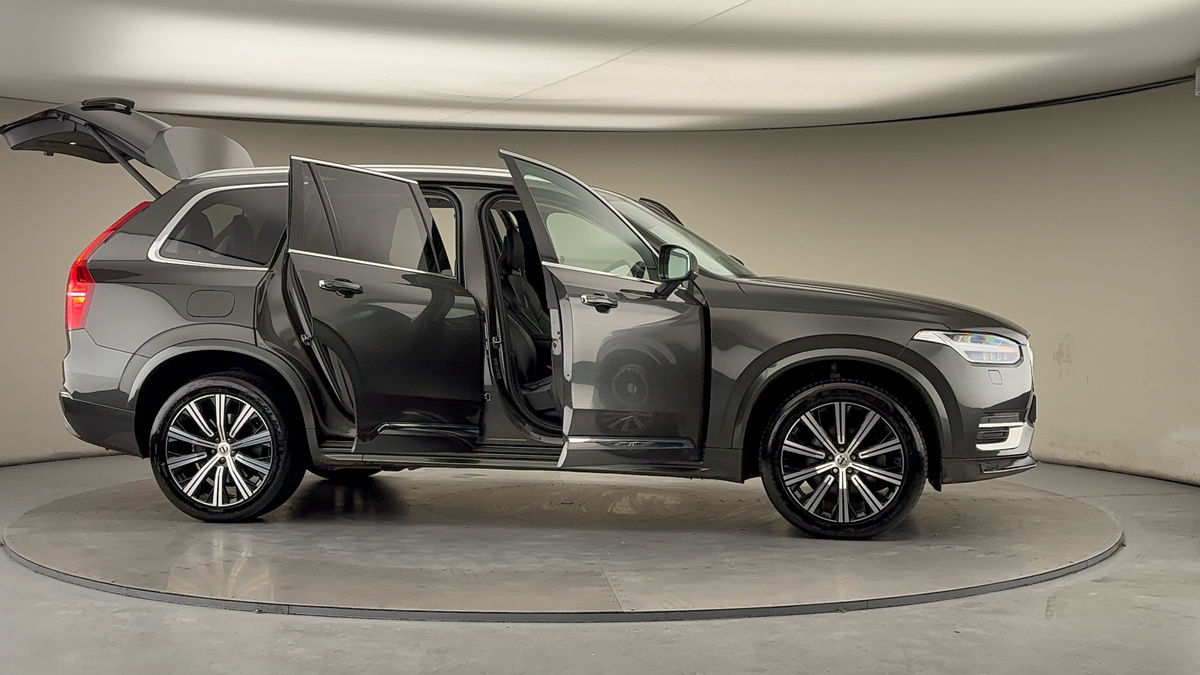 More views of Volvo XC90