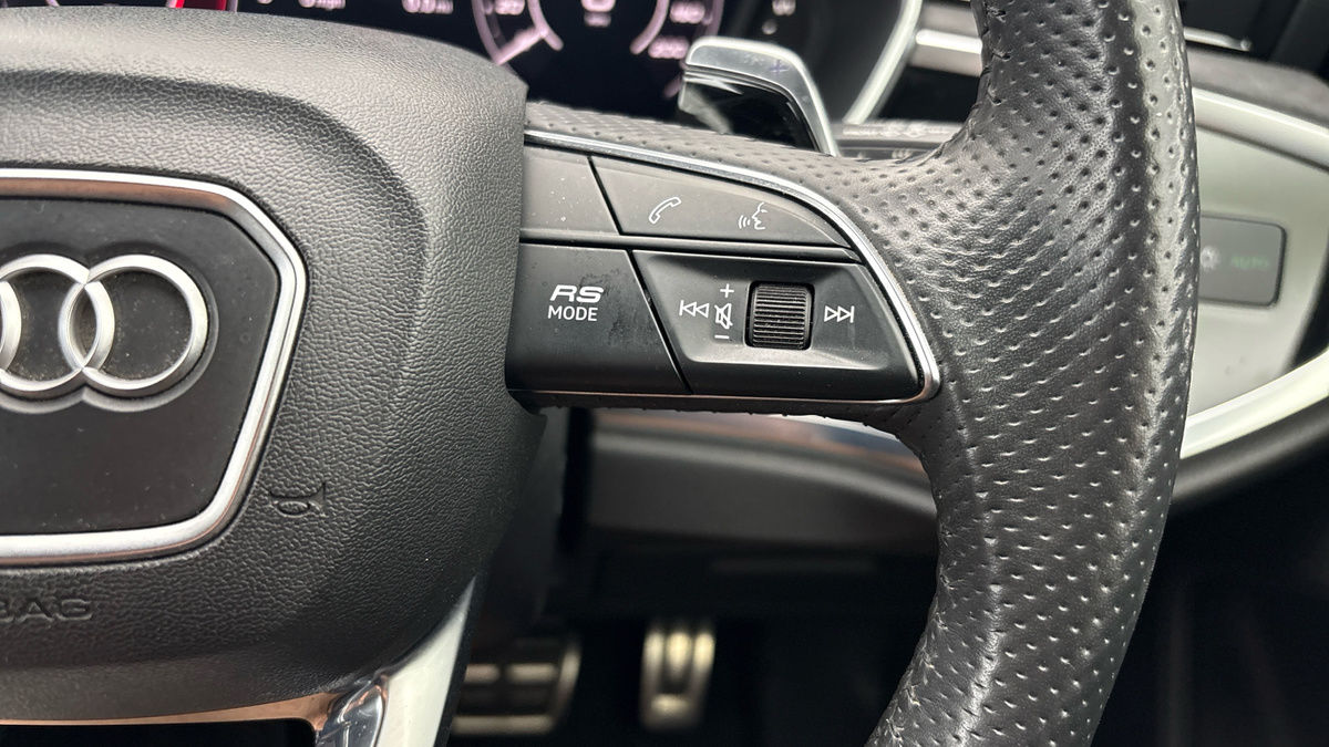 Audi RS Q3 Image 14