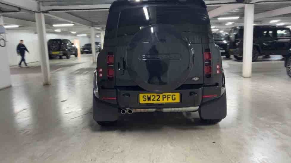 More views of Land Rover Defender 90