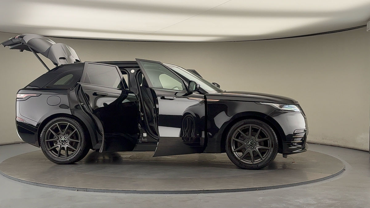 More views of Land Rover Range Rover Velar
