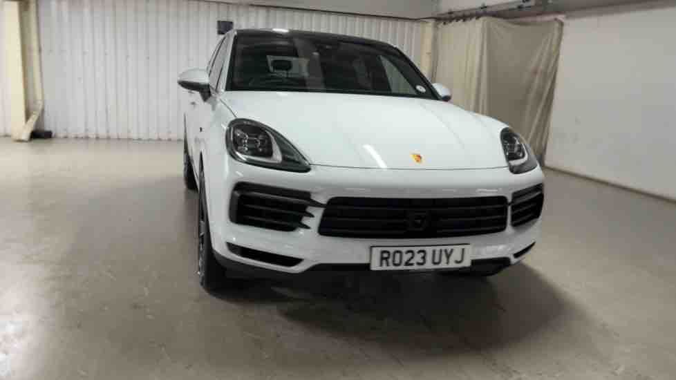 More views of Porsche Cayenne
