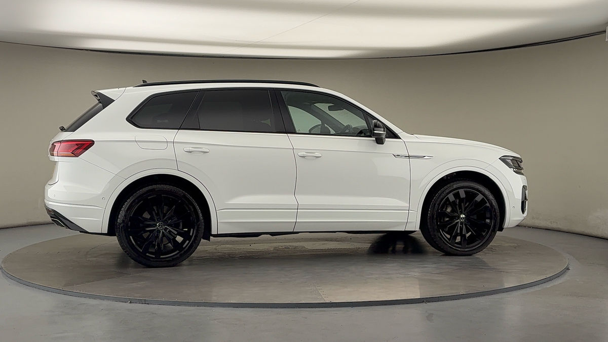 More views of Volkswagen Touareg