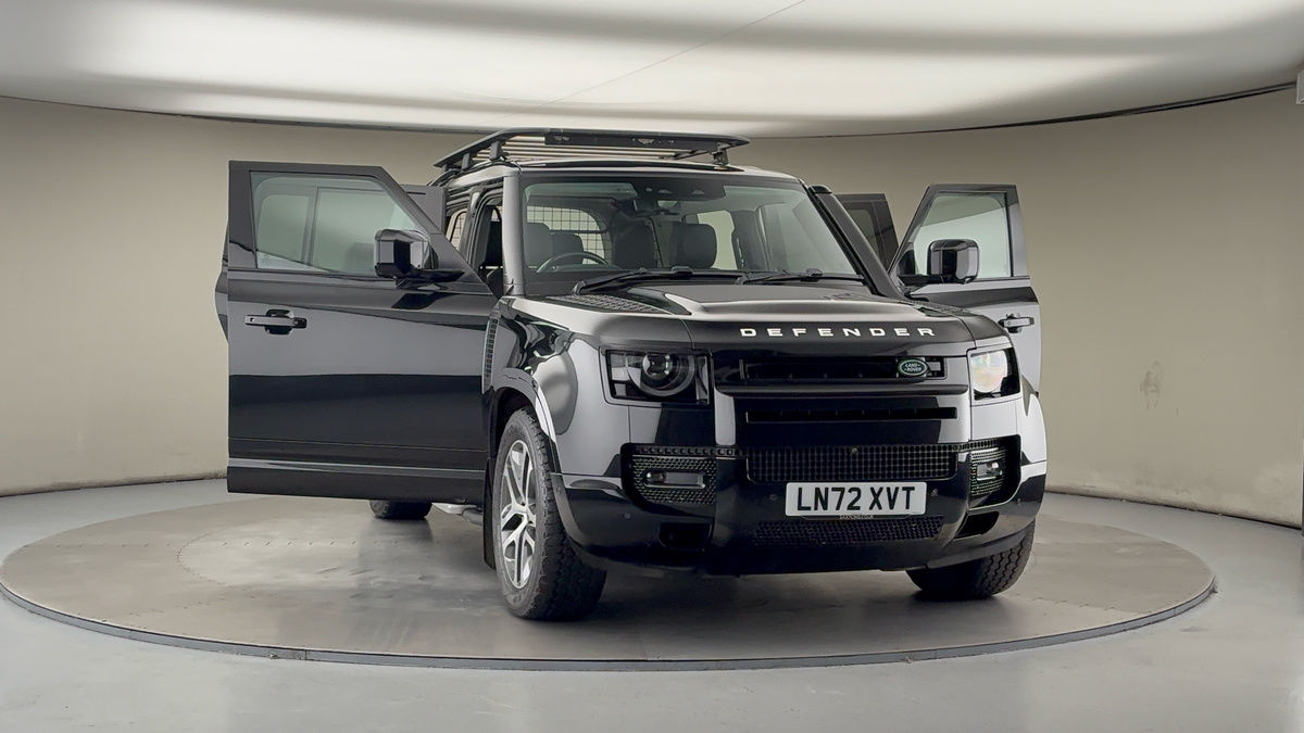 More views of Land Rover Defender 110