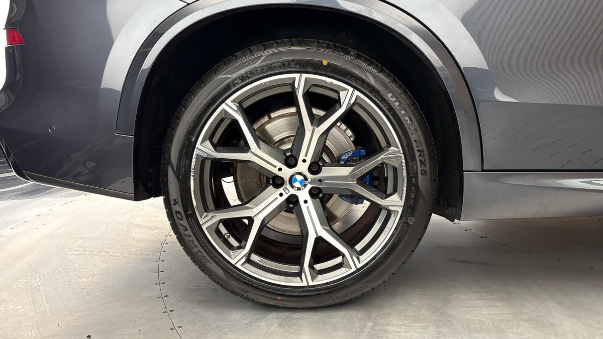 BMW X5 Image 10