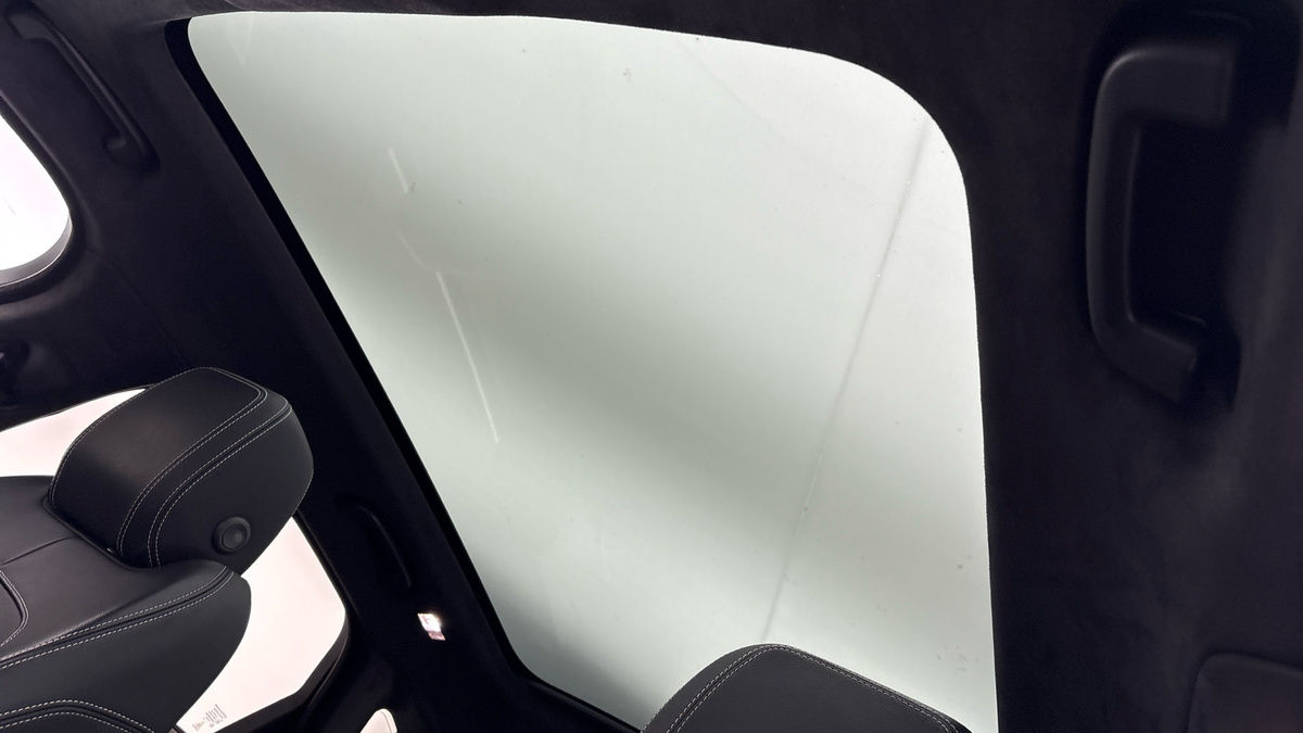 Jaguar F-PACE Image 6