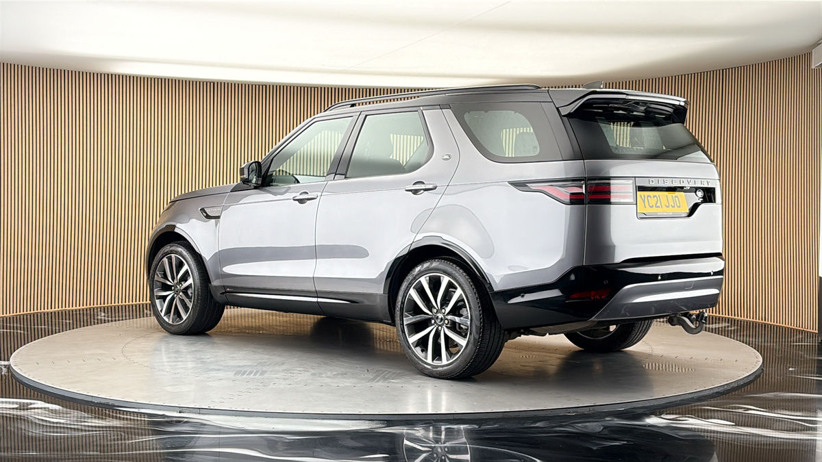 More views of Land Rover Discovery