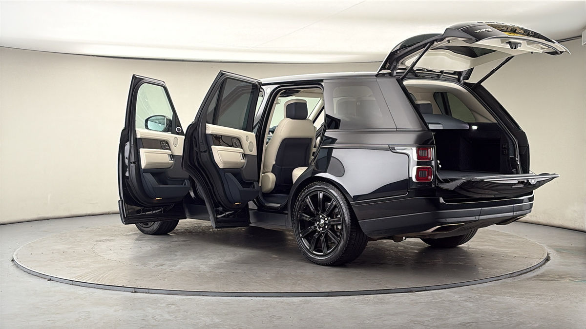 More views of Land Rover Range Rover