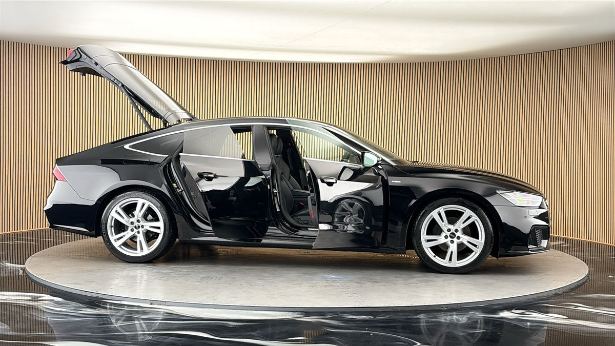 More views of Audi A7