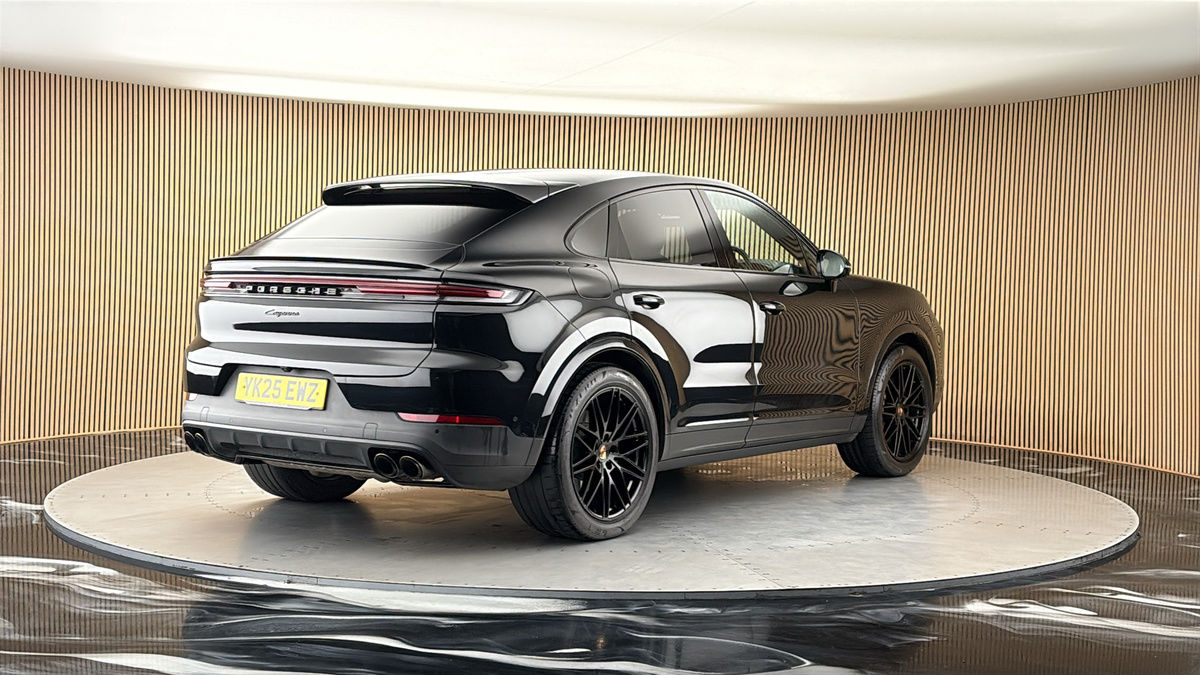 More views of Porsche Cayenne