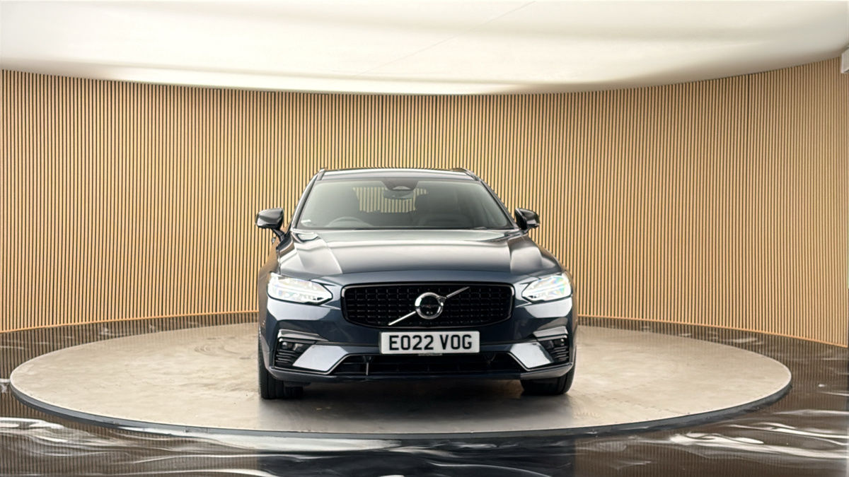 More views of Volvo V90