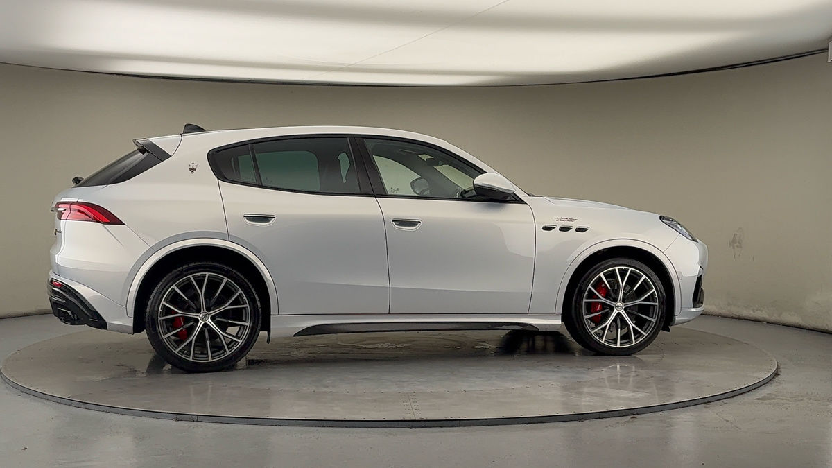 More views of Maserati Grecale