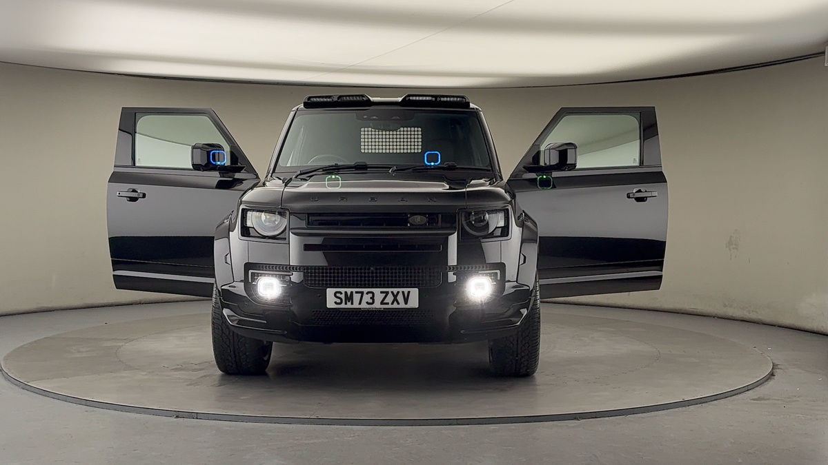 More views of Land Rover Defender 90