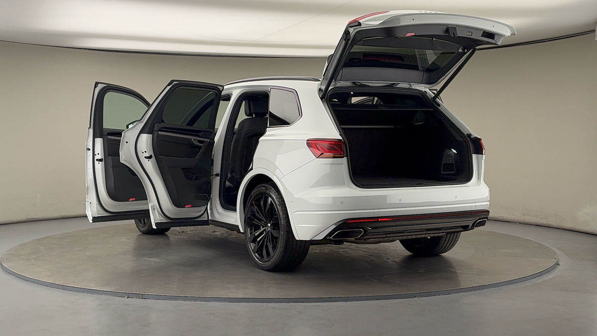 Volkswagen Touareg Image 23