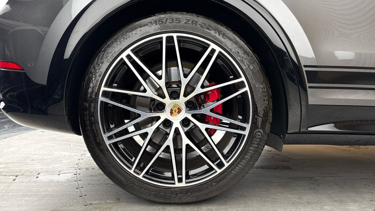 Porsche Cayenne Image 10