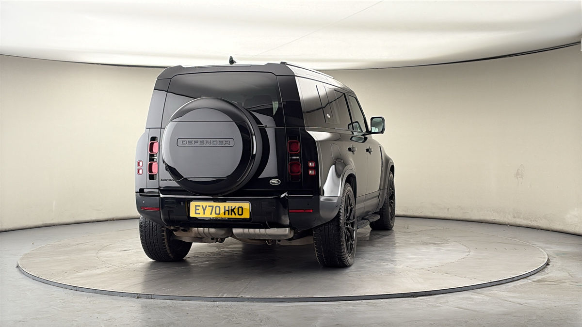 More views of Land Rover Defender 110