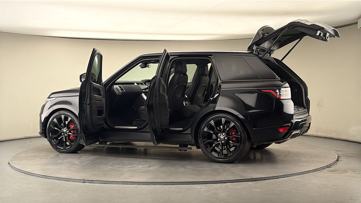 More views of Land Rover Range Rover Sport