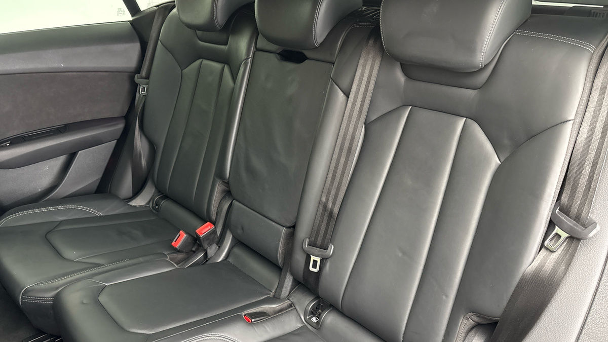 Audi Q8 Image 8